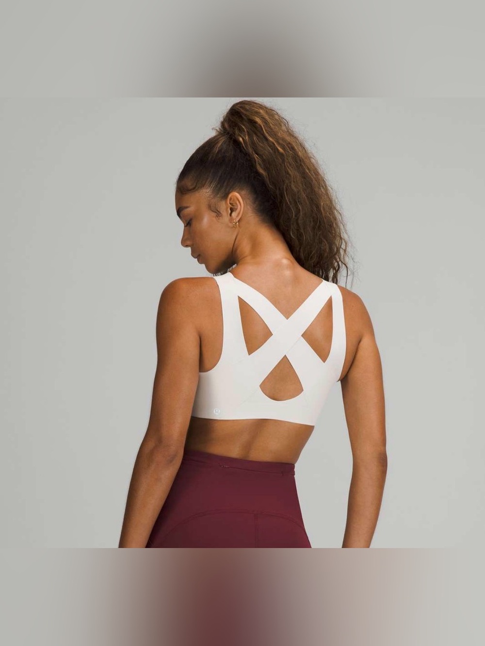 Lululemon enlite bra.  Crisscross Back. 34DD